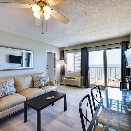 Inviting Virginia Beach Condo With Community Pool エクステリア 写真
