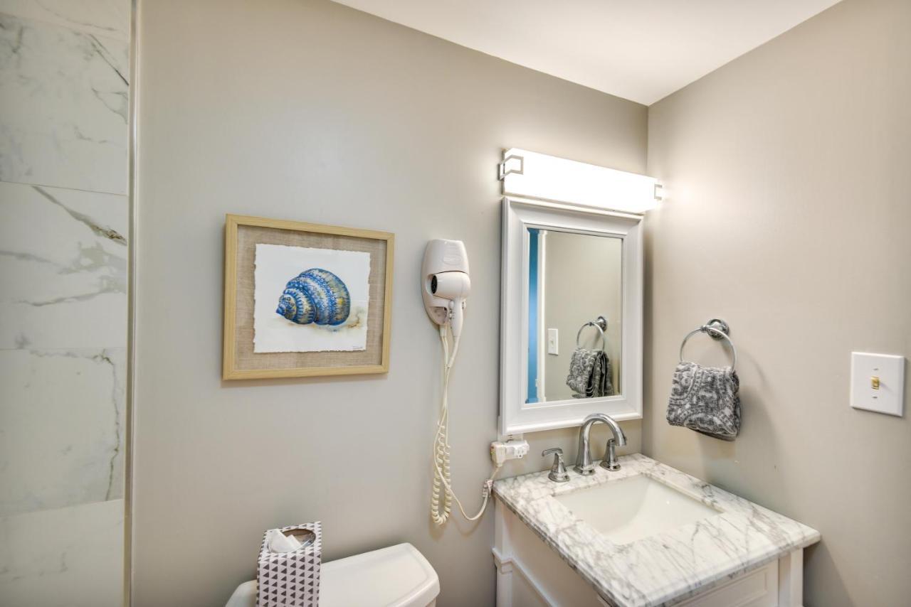 Inviting Virginia Beach Condo With Community Pool エクステリア 写真