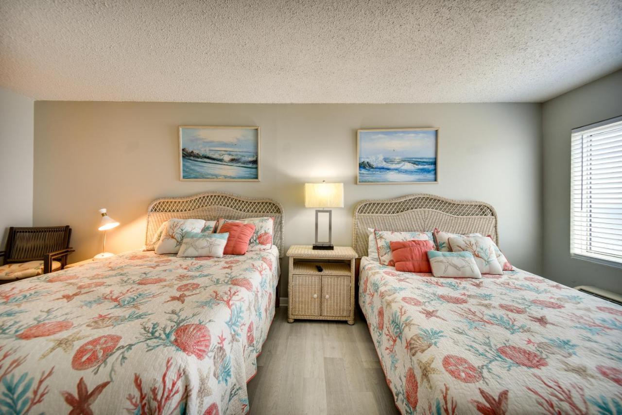 Inviting Virginia Beach Condo With Community Pool エクステリア 写真