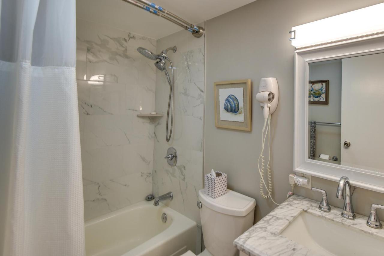 Inviting Virginia Beach Condo With Community Pool エクステリア 写真