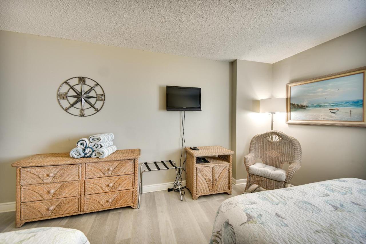 Inviting Virginia Beach Condo With Community Pool エクステリア 写真