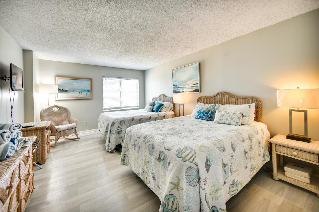 Inviting Virginia Beach Condo With Community Pool エクステリア 写真
