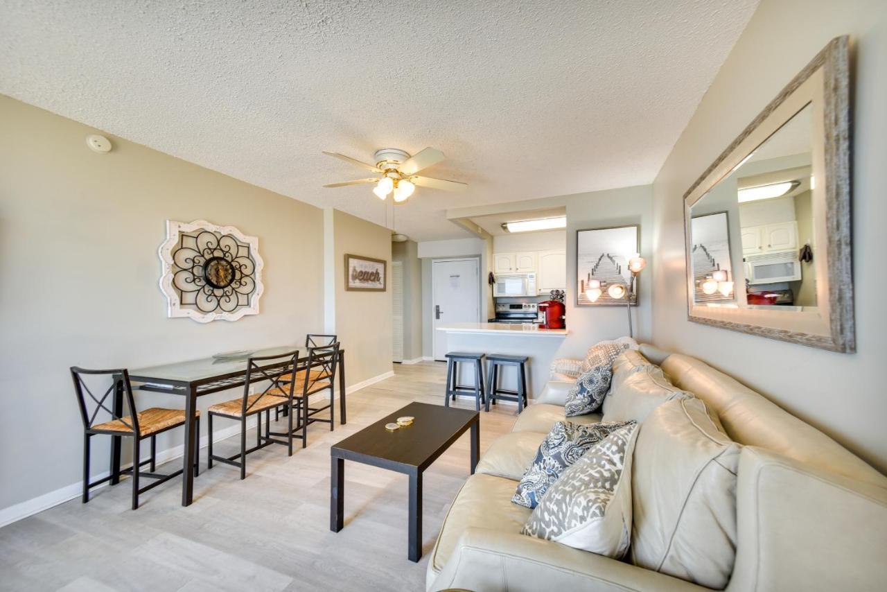 Inviting Virginia Beach Condo With Community Pool エクステリア 写真