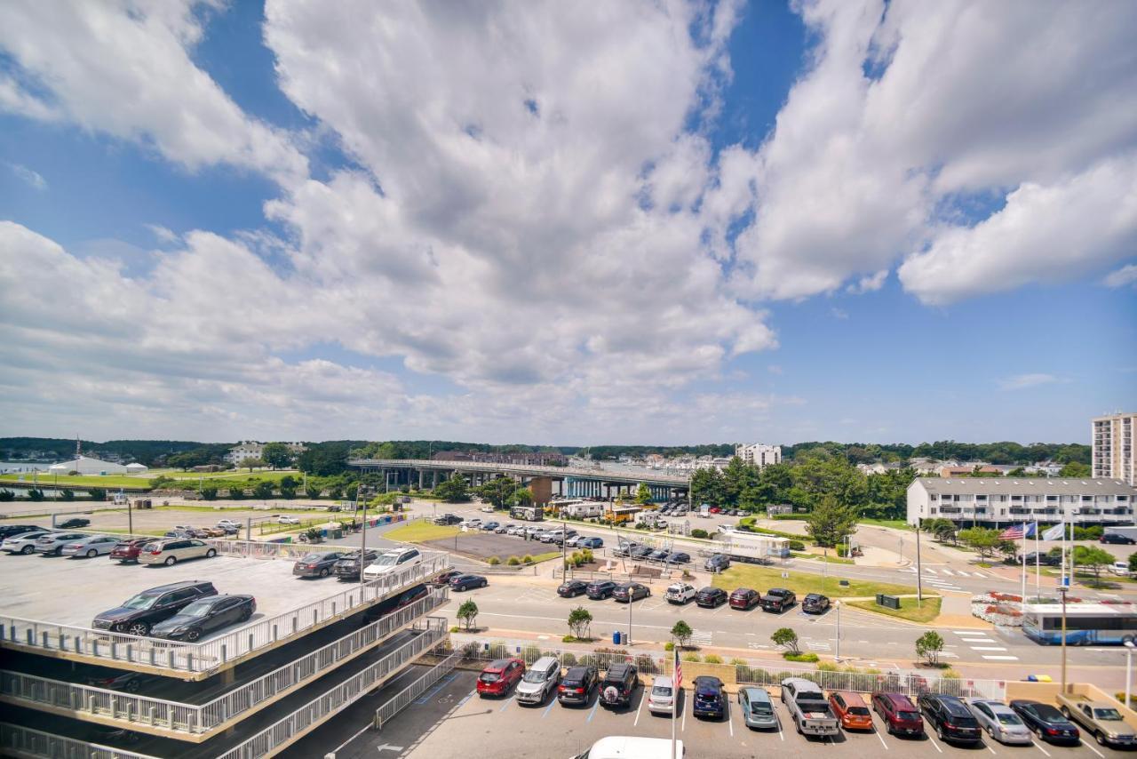 Inviting Virginia Beach Condo With Community Pool エクステリア 写真